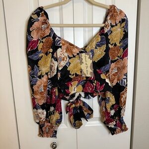 NWT XS BAND OF THE FREE TIE BACK CROP BLACK FLORAL